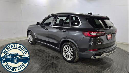 Dark Graphite Metallic 2021 BMW X5 xDrive40i