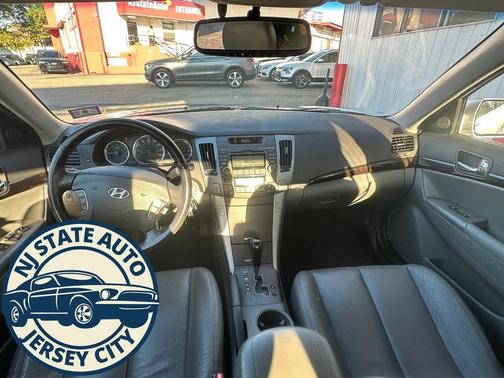 2009 Hyundai SONATA Limited