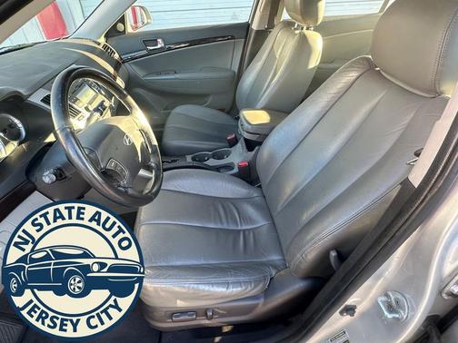 2009 Hyundai SONATA Limited