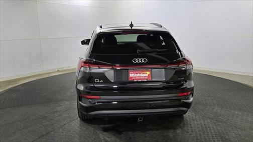 2024 Audi Q4 e-tron Premium 55 quattro