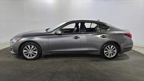2015 INFINITI Q50 Base