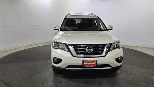 2017 Nissan Pathfinder Platinum