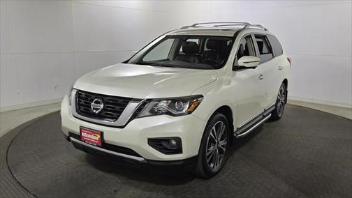 2017 Nissan Pathfinder Platinum