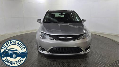 Billet Silver Metallic Clearcoat 2019 Chrysler Pacifica Touring Plus