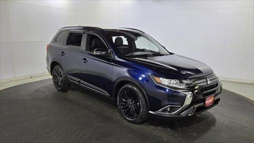 2020 Mitsubishi Outlander LE