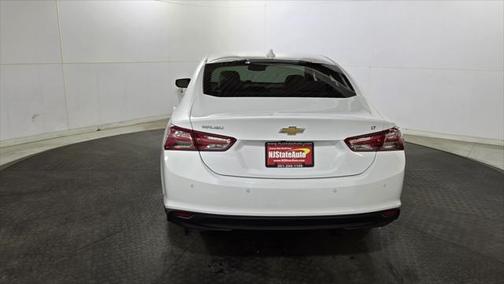 2021 Chevrolet Malibu FWD LT