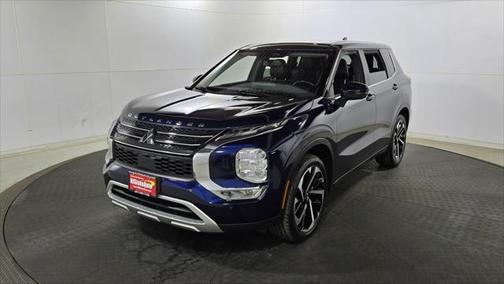 2024 Mitsubishi Outlander SE Black Edition w/Pano Roof S-AWC