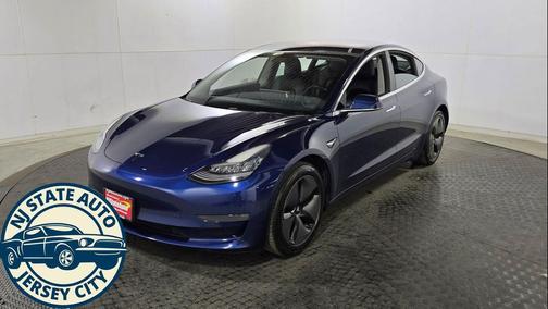 Deep Blue Metallic 2018 Tesla Model 3 Performance