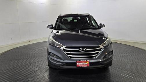 2017 Hyundai TUCSON SE Plus