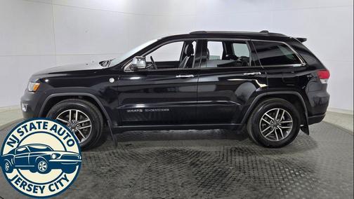 Diamond Black Crystal Pearlcoat 2021 Jeep Grand Cherokee Limited
