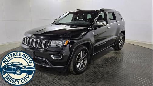Diamond Black Crystal Pearlcoat 2021 Jeep Grand Cherokee Limited