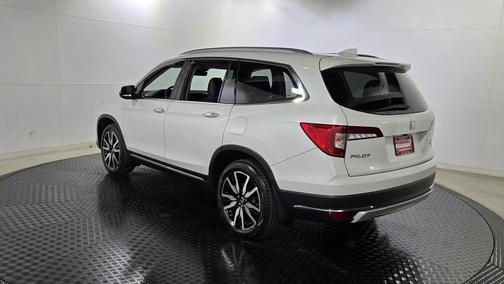 2021 Honda Pilot AWD Elite