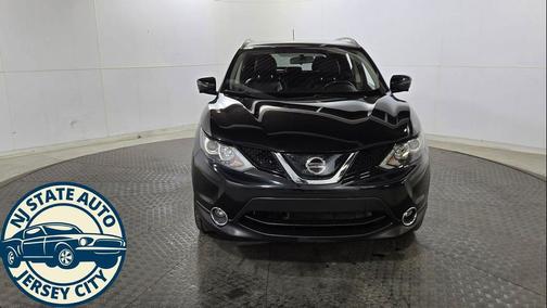 Magnetic Black 2018 Nissan Rogue Sport SL