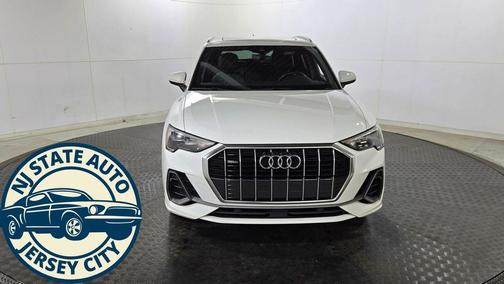 2022 Audi Q3 45 S line Premium