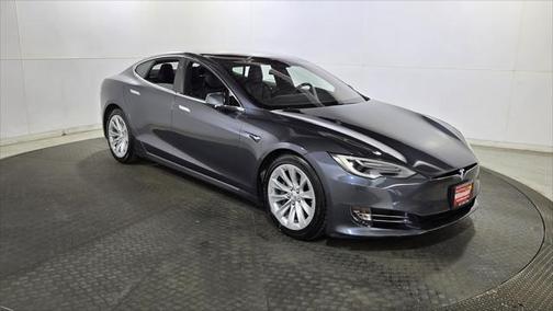 2017 Tesla Model S 75D