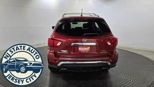 2017 Nissan Pathfinder Platinum