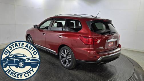 2017 Nissan Pathfinder Platinum