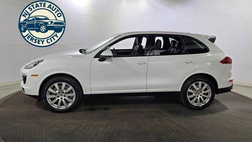 White 2018 Porsche Cayenne Platinum Edition