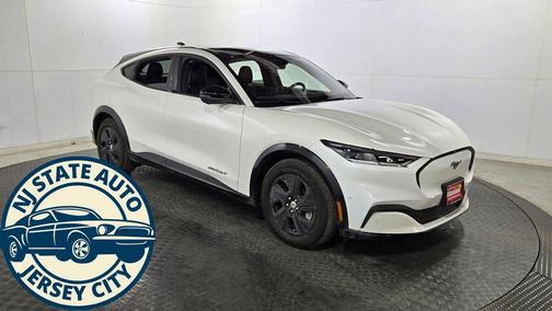 2022 Ford Mustang Mach-E California Route 1