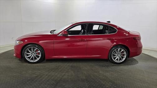 2019 Alfa Romeo Giulia Base