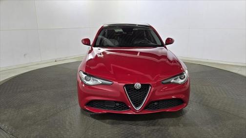 2019 Alfa Romeo Giulia Base