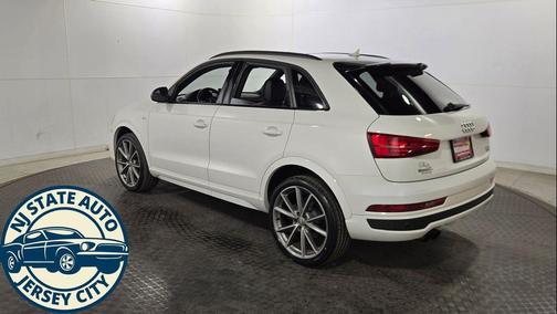 Cortina White 2018 Audi Q3 2.0T Premium Plus