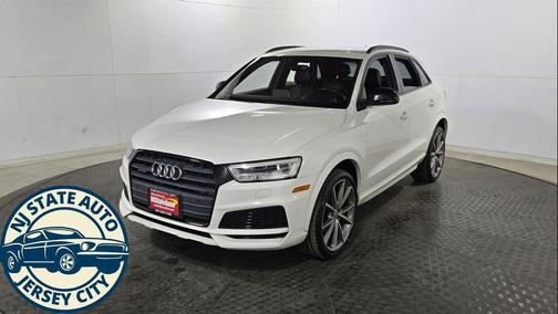 Cortina White 2018 Audi Q3 2.0T Premium Plus