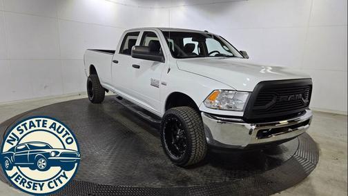 Bright White Clearcoat 2018 RAM 2500 Tradesman Crew Cab 4x4 8' Box