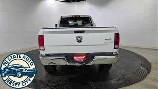 Bright White Clearcoat 2018 RAM 2500 Tradesman Crew Cab 4x4 8' Box