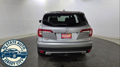 Lunar Silver Metallic 2020 Honda Pilot AWD EX-L