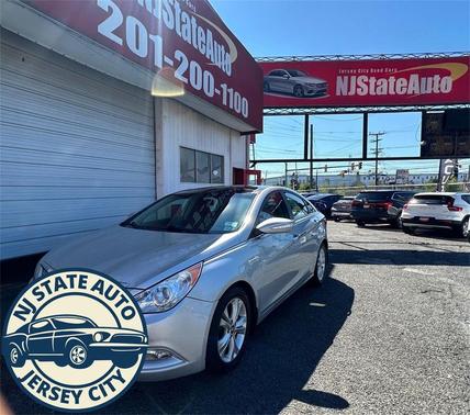 2013 Hyundai SONATA Limited