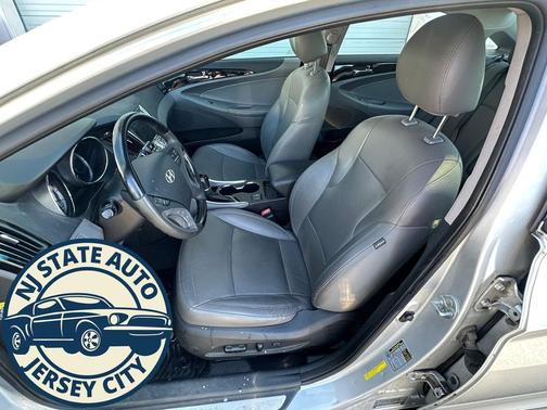 2013 Hyundai SONATA Limited