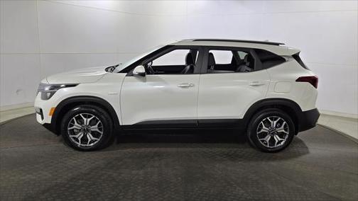 2022 Kia Seltos EX