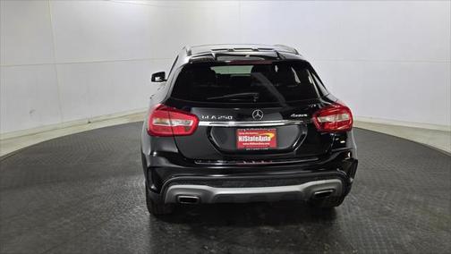2015 Mercedes-Benz GLA-Class 4MATIC