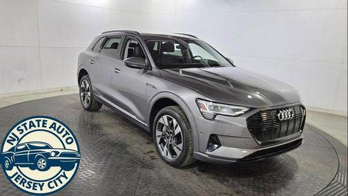 2021 Audi e-tron Premium