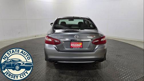 Gun Metallic 2018 Nissan Altima 2.5 SL