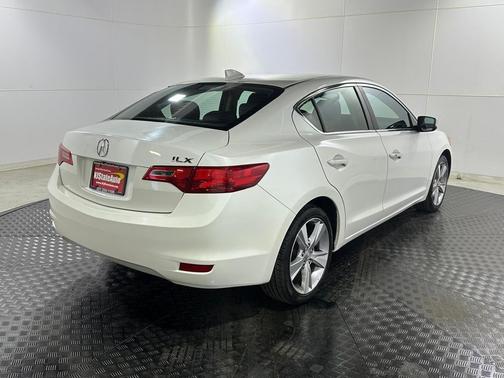 2013 Acura ILX 2.0L Technology