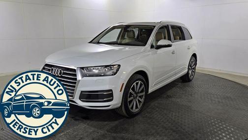 2019 Audi Q7 45 Premium Plus