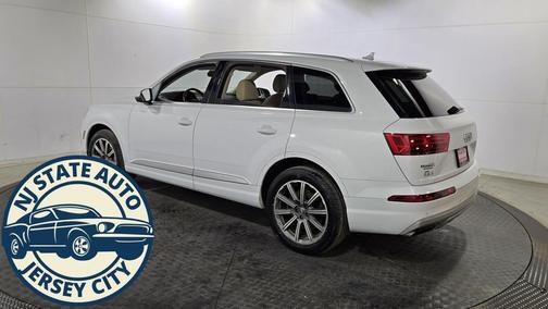 2019 Audi Q7 45 Premium Plus