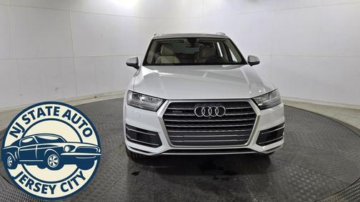 2019 Audi Q7 45 Premium Plus