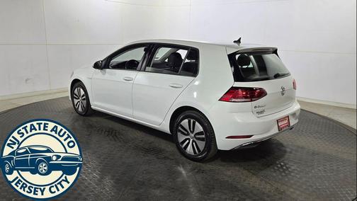 2019 Volkswagen e-Golf SE