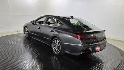 2022 Hyundai SONATA Limited