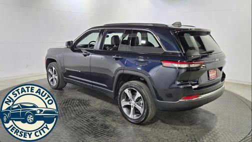 Midnight Sky 2023 Jeep Grand Cherokee 4xe Base