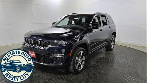 Midnight Sky 2023 Jeep Grand Cherokee 4xe Base