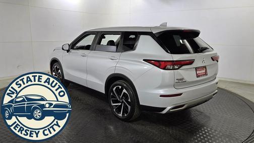 2022 Mitsubishi Outlander SE Launch Edition S-AWC