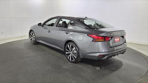 2020 Nissan Altima SR Intelligent AWD