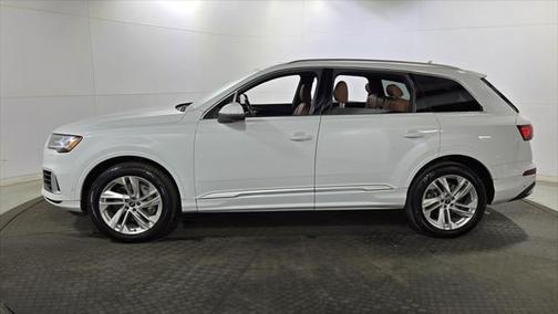 2021 Audi Q7 55 Premium Plus