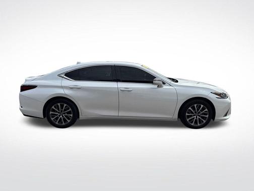 Eminent White Pearl 2022 Lexus ES 350 Base