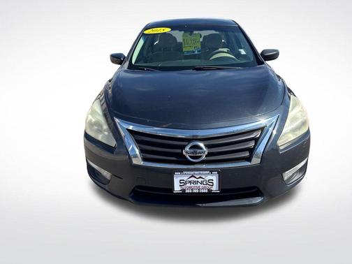 Storm 2015 Nissan Altima 2.5 S