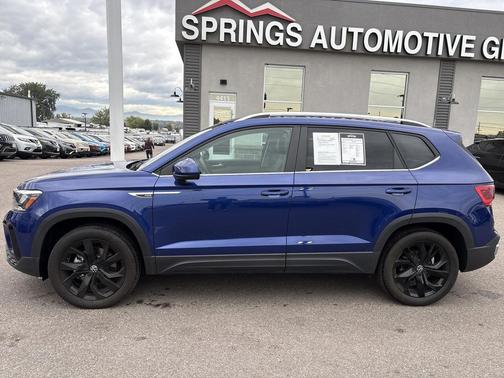 2023 Volkswagen Taos 1.5T SE